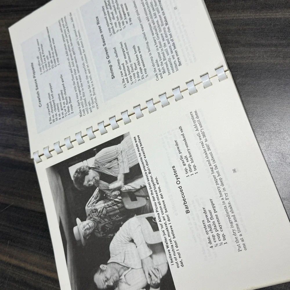 Justin Wilson Cookbook‎ #2 Cookin' Cajun Spiral Bound Recipe Book